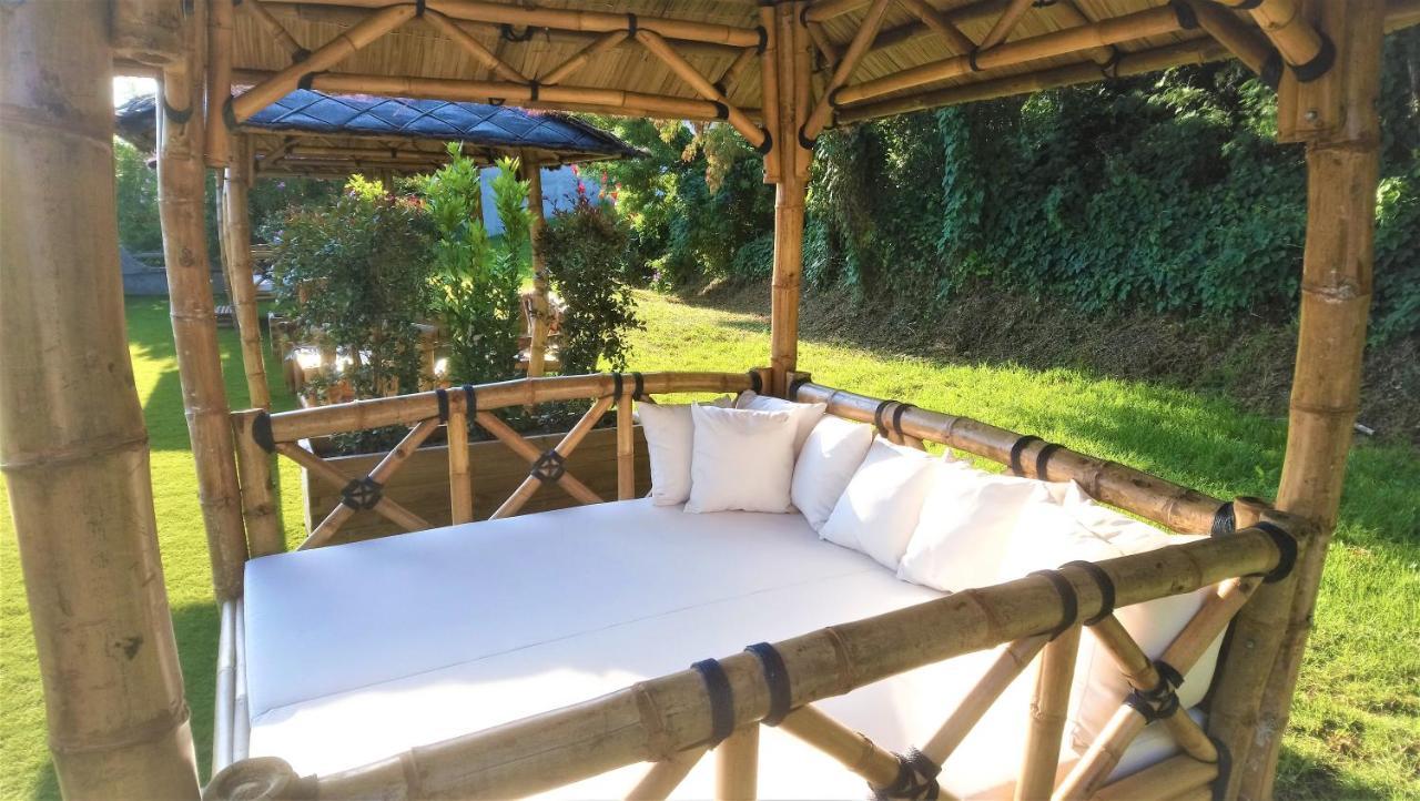 Hotel Les Jardins De Bormes, Sauna & Jacuzzi Ngoại thất bức ảnh