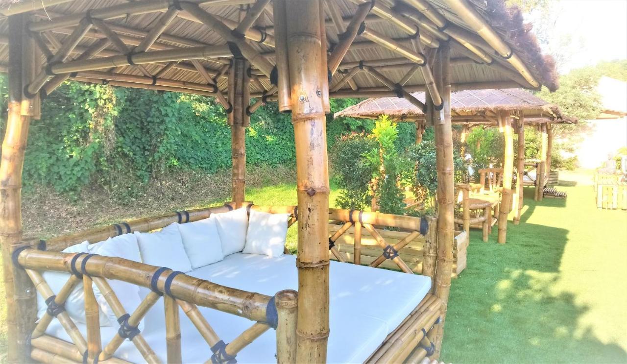 Hotel Les Jardins De Bormes, Sauna & Jacuzzi Ngoại thất bức ảnh