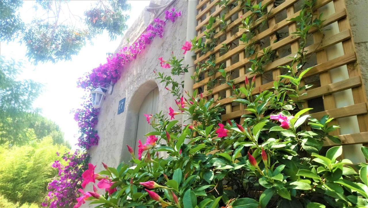 Hotel Les Jardins De Bormes, Sauna & Jacuzzi Ngoại thất bức ảnh