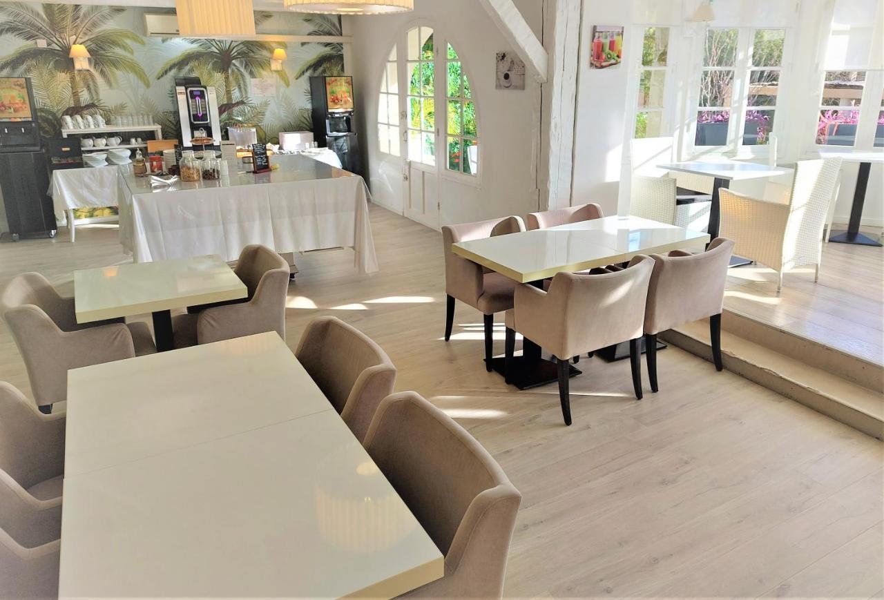 Hotel Les Jardins De Bormes, Sauna & Jacuzzi Ngoại thất bức ảnh