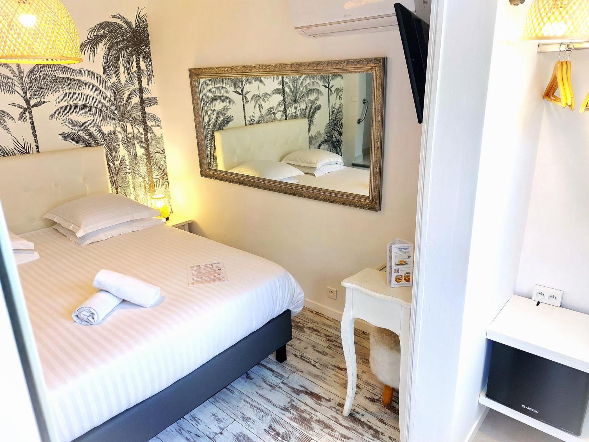 Hotel Les Jardins De Bormes, Sauna & Jacuzzi Phòng bức ảnh