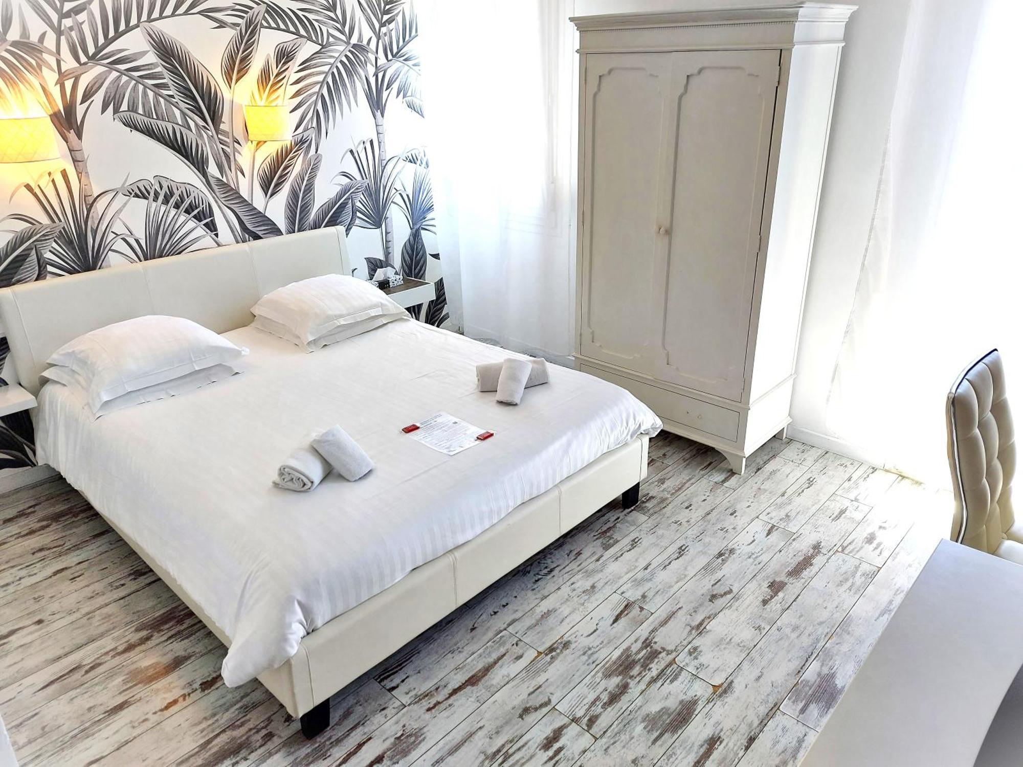 Hotel Les Jardins De Bormes, Sauna & Jacuzzi Phòng bức ảnh